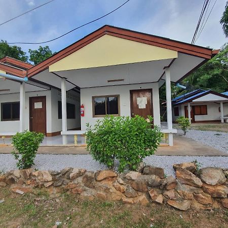 Pineapple Resort Ban Huai Thalaeng Phan ภายนอก รูปภาพ